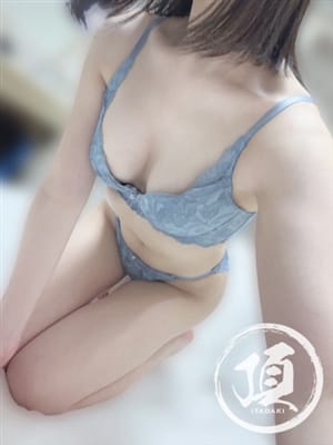 白井 あおな|頂-ITADAKI-で評判の女の子