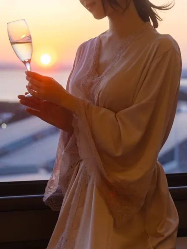 藤枝 香澄(横浜貴楼館)のプロフ写真5枚目