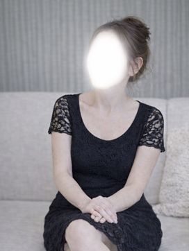 吉村|NUTS TOKYO ナッツトーキョーで評判の女の子