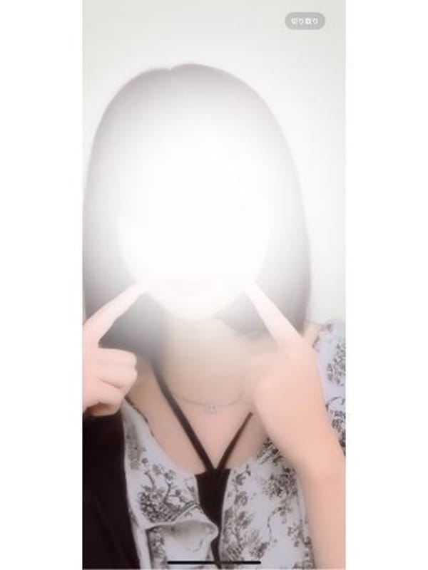 体験E|LAVIANで評判の女の子