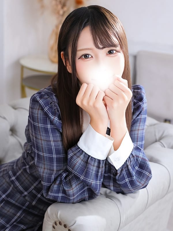 えみ★天然Gカップの従順美少女