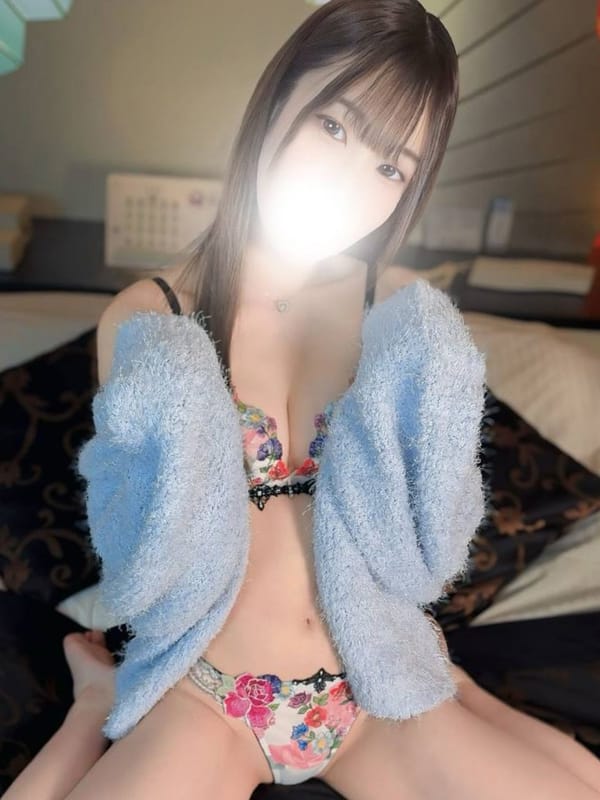 花咲　かえで|CLUB MILLION 大阪でおすすめの女の子