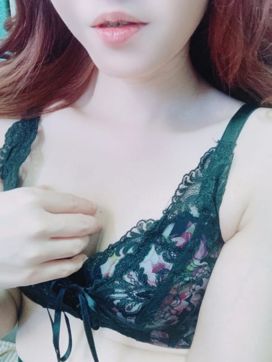 まり|人の妻で評判の女の子