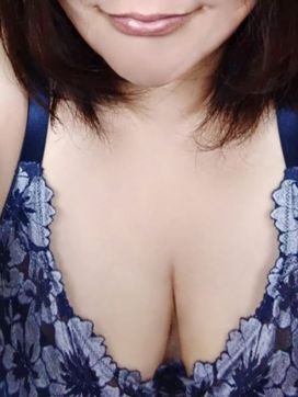 れな|人の妻で評判の女の子