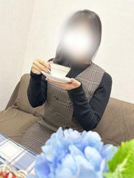 鈴木|熟妻たちの婦人会で評判の女の子