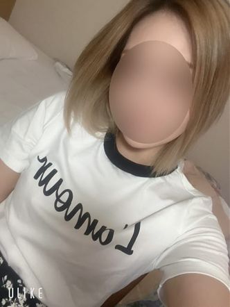 まな|人妻の階段でおすすめの女の子