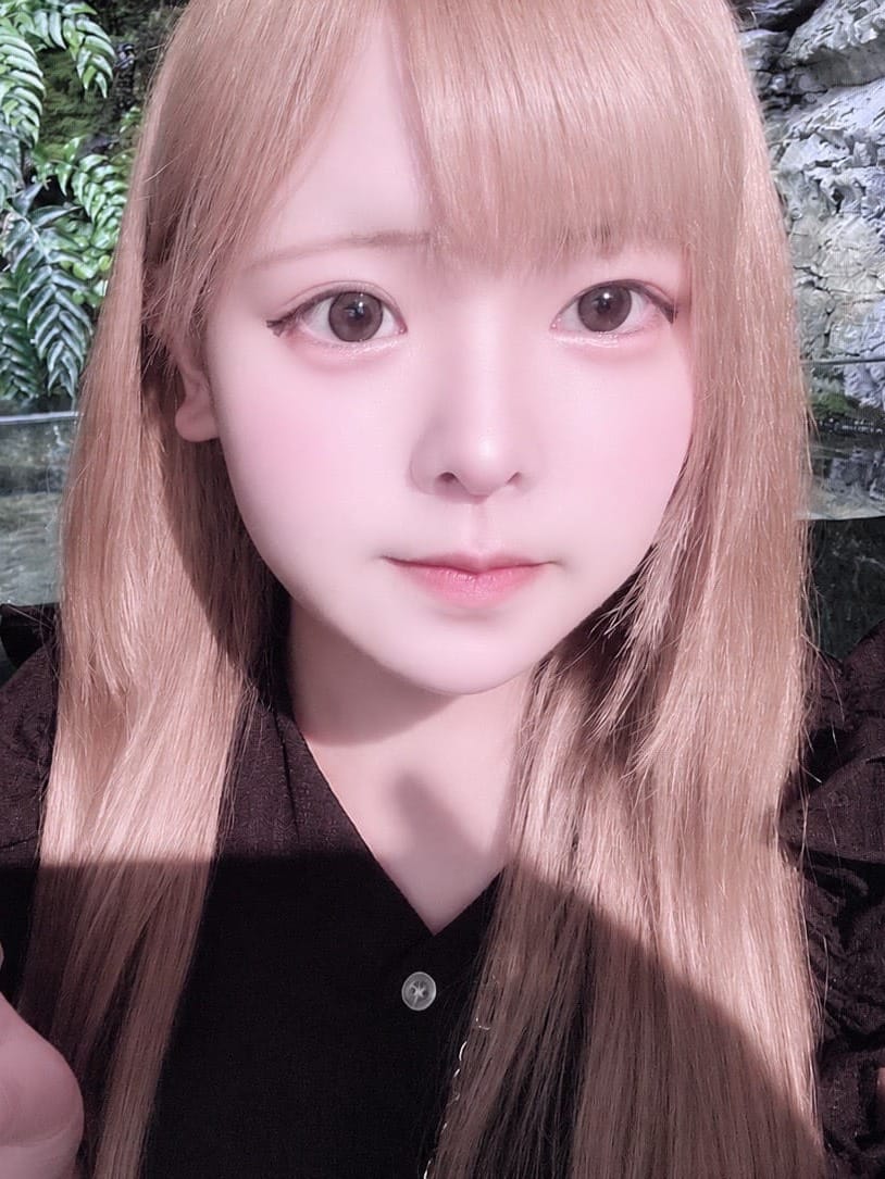 みお⭐️白肌あざとい天使