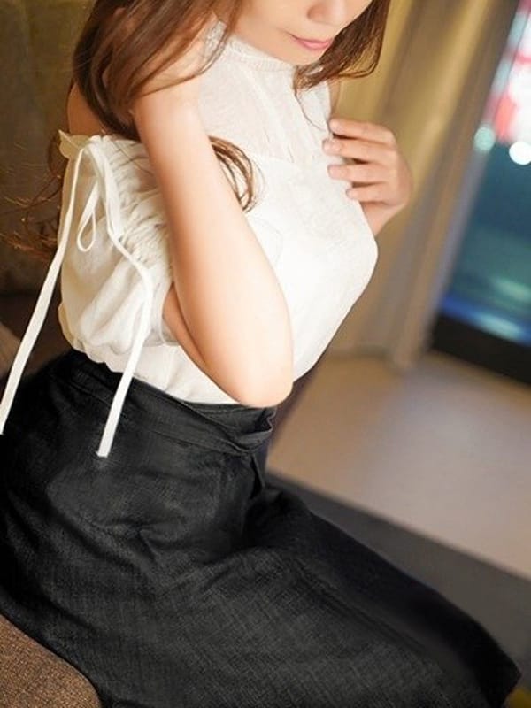 ゆい|ノーハンドの人妻 上野店でおすすめの女の子