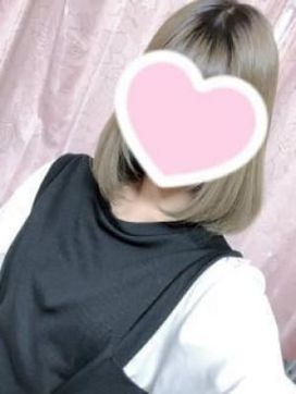 ゆあ スレンダー美女|おなくら倉敷で評判の女の子