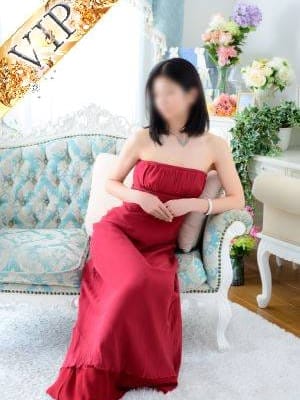 石野 聡美|VIP club belangeで評判の女の子