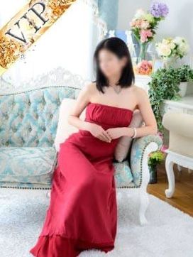 石野 聡美|VIP club belangeで評判の女の子