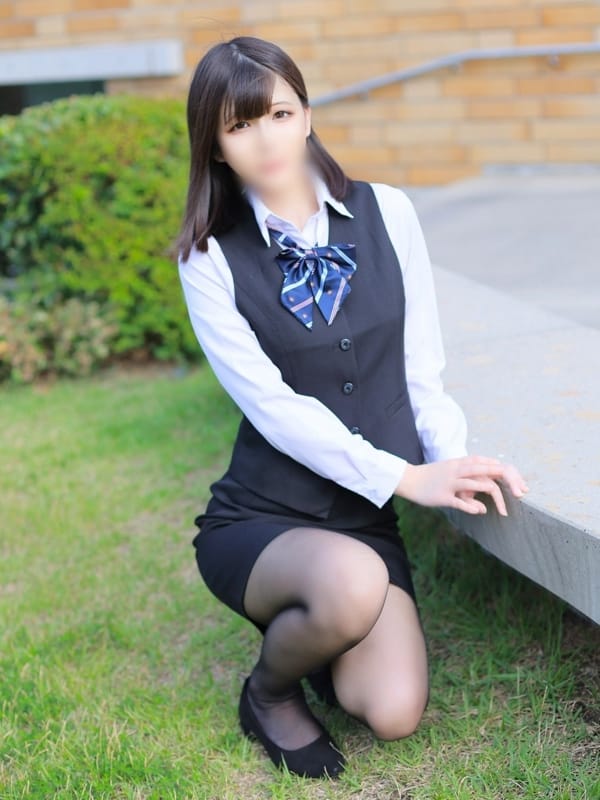 岩田美紅(いわたみく)|淫らなOLの愛人たち～美スト(ビースト)で評判の女の子