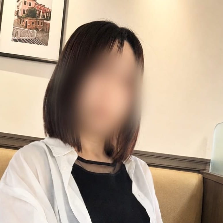  小島　あこ