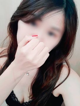 はな|ミラーで評判の女の子