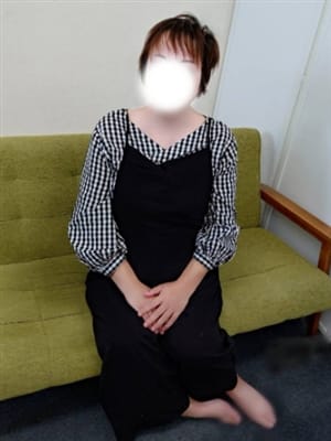 ゆづき 初エッチな仕事|ひみつの宅配便で評判の女の子