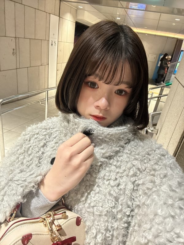 エマ|ロボットデリヘル日本橋基地で評判の女の子