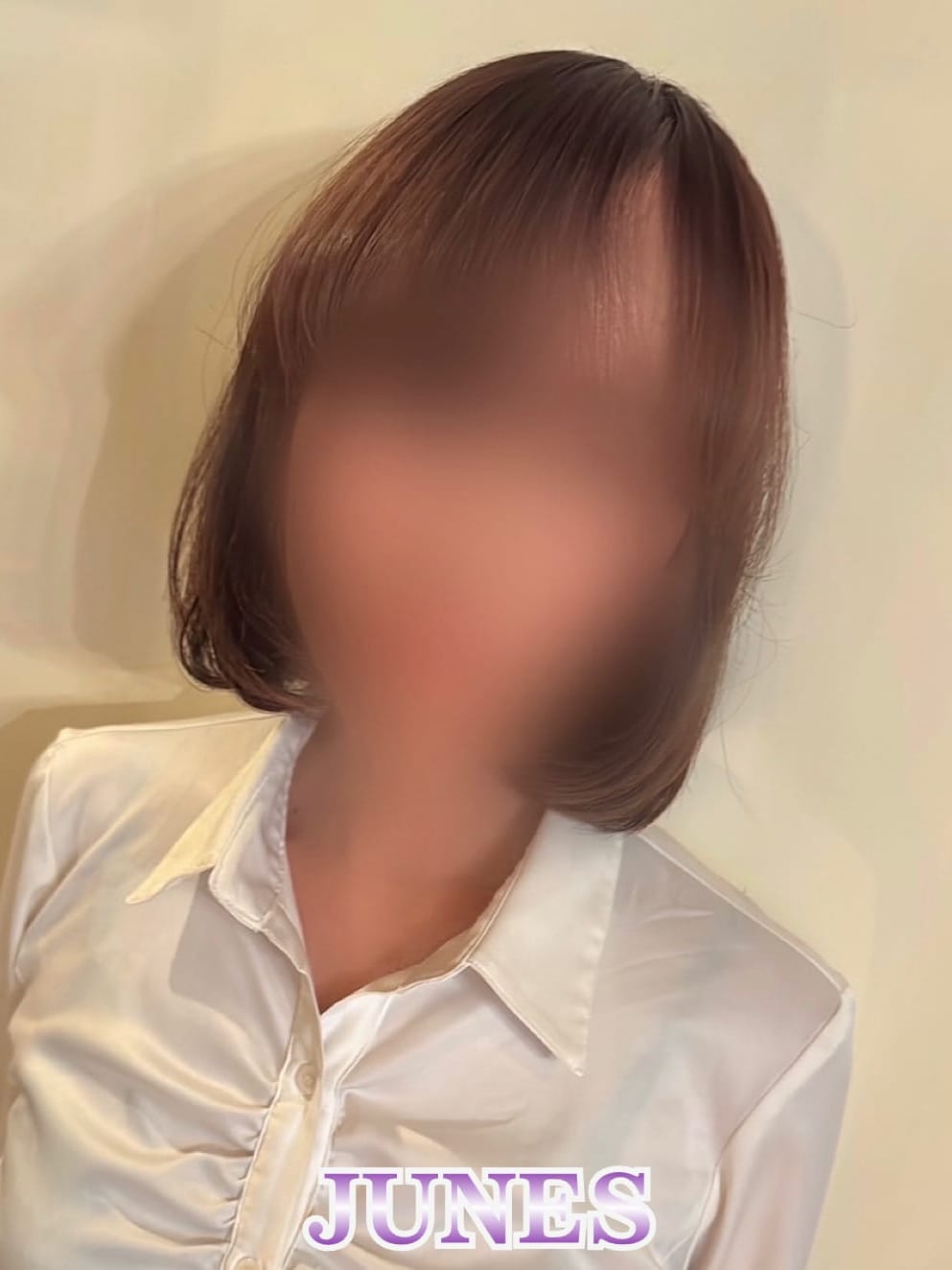 かな|スナックジュネスでおすすめの女の子