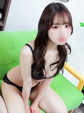 りお|ロイヤルリングで評判の女の子