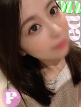 すず|虹色めろんパイでおすすめの女の子