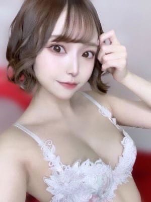 えれな|キミ恋♡いちゃ甘密着性活で評判の女の子