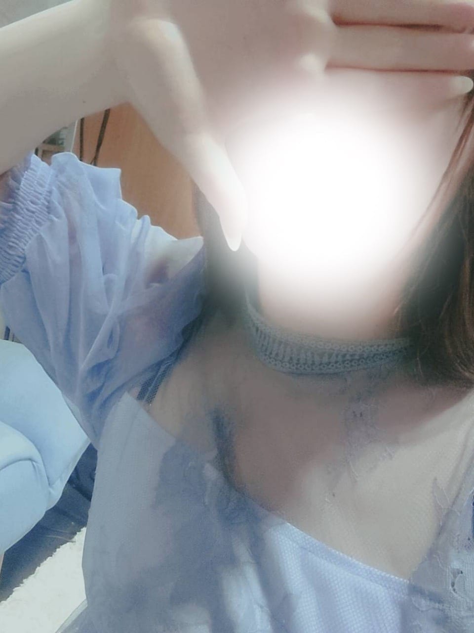 新人ふゆ|クロスで評判の女の子