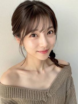 しおん|純情な美人妻で評判の女の子
