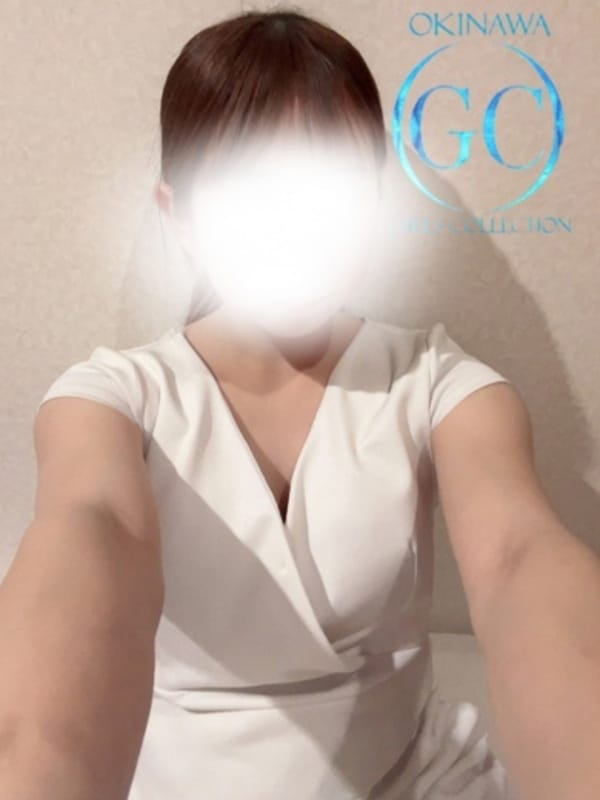 ももな|沖縄ガールズコレクションで評判の女の子