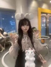 りの|Lilly’sでおすすめの女の子