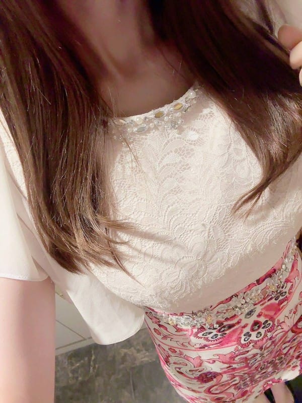 新人あや