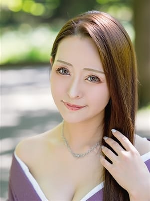 ひな|蜜月夫人～羞恥に溺れた妻でおすすめの女の子