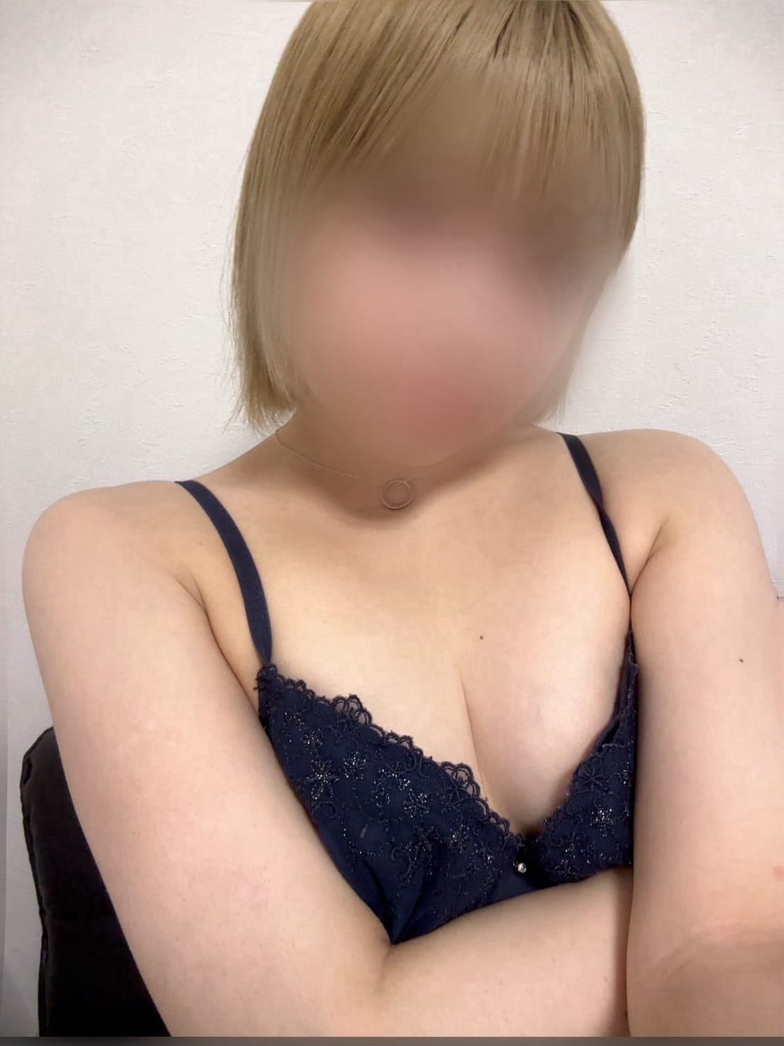 ひなの【素人・未経験コース♪】|Cloverで評判の女の子