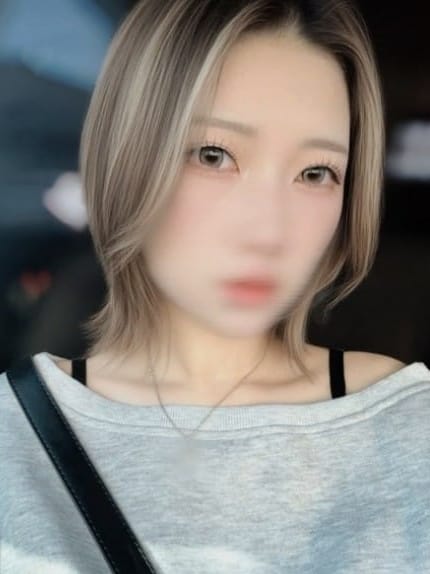 柚木 るな