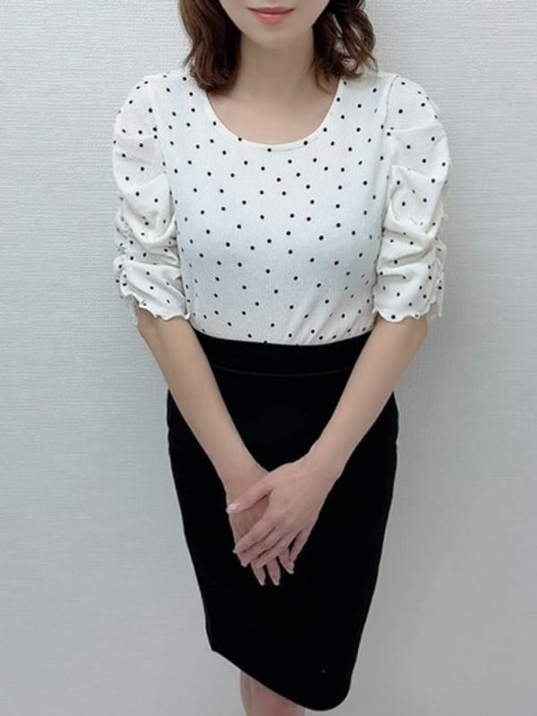 みく|コマダムアデージョ堺東店で評判の女の子