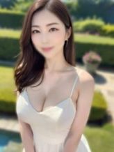 水沢さなえ|美しすぎる美熟女でおすすめの女の子