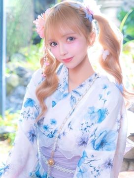 びび|E+アイドルスクール千葉店で評判の女の子