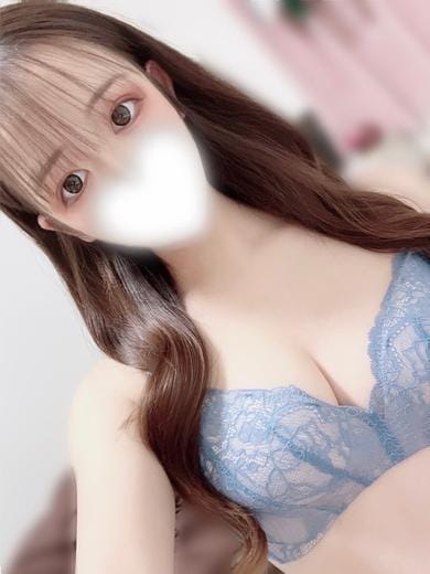 りな|玄関待機で即パクぶっかけごっくんでおすすめの女の子