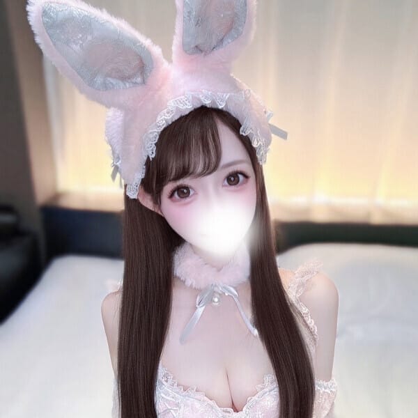 あむ【潮吹き×小柄巨乳】