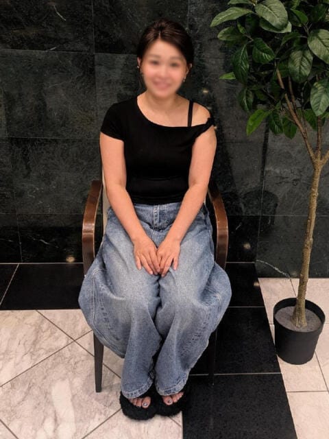 あや|大人の誘惑～色気を求めた女たち～でおすすめの女の子