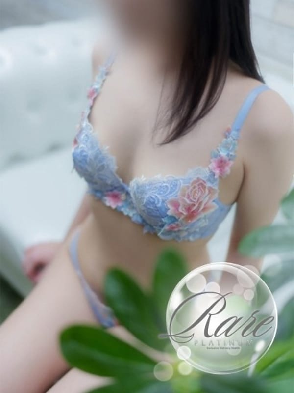 かえで|清楚系美女専門店 PLATINUMプラチナム 四日市店で評判の女の子