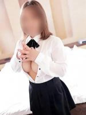 若妻・えり（業初）|デリバリーヘルスclub華娘でおすすめの女の子