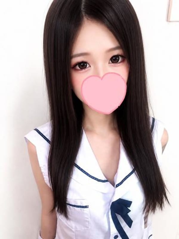まう|子猫カフェで評判の女の子