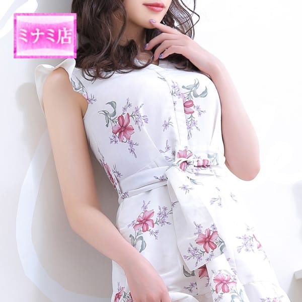 しぃな