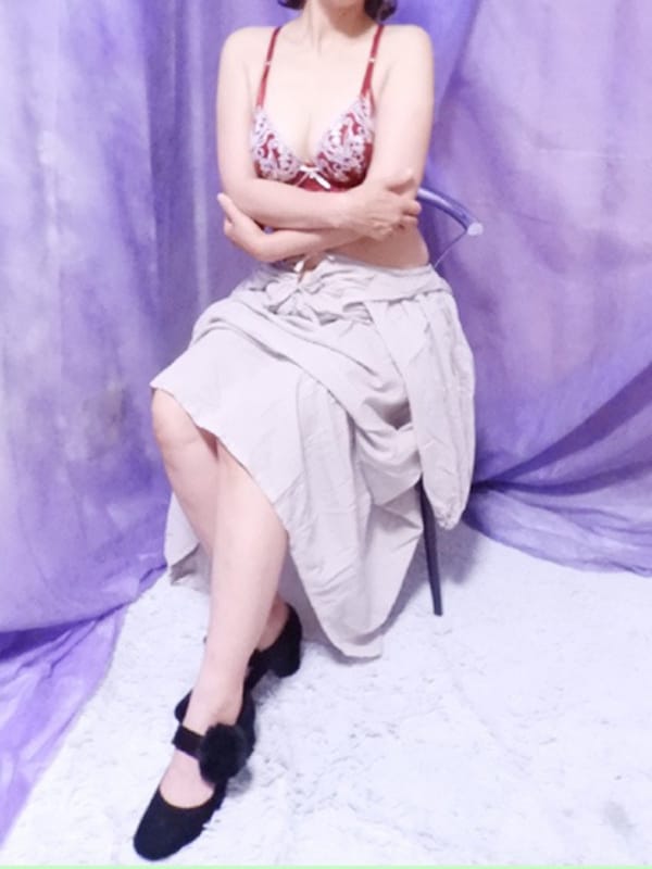 えま|妻天 京橋店でおすすめの女の子