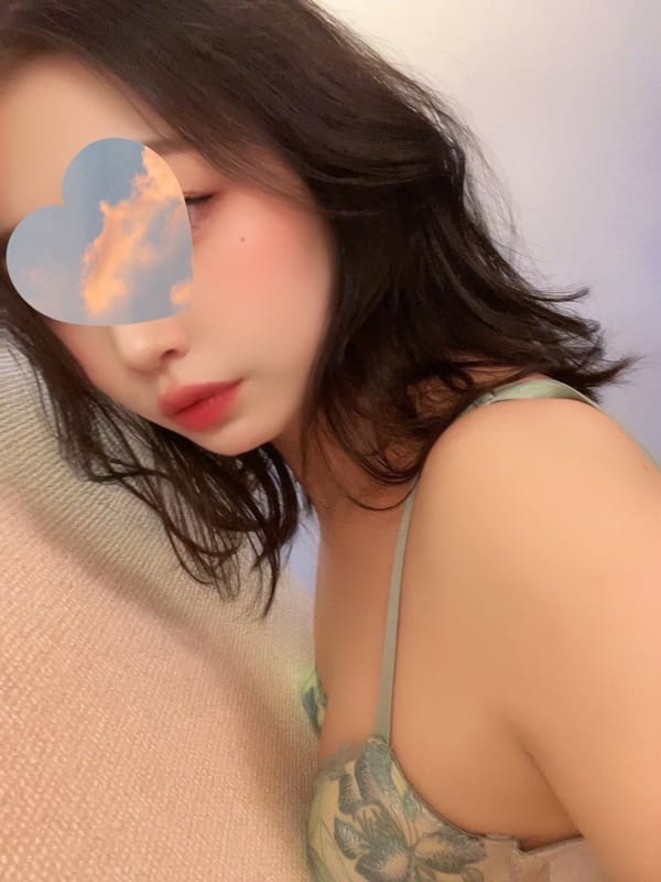 ひびき【高身長モデル美女！】