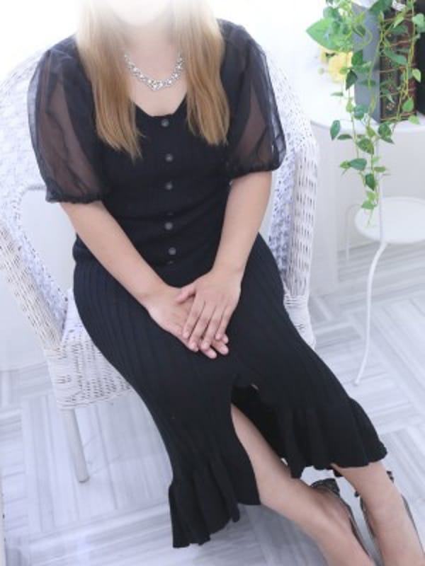 つゆり|美女物語でおすすめの女の子