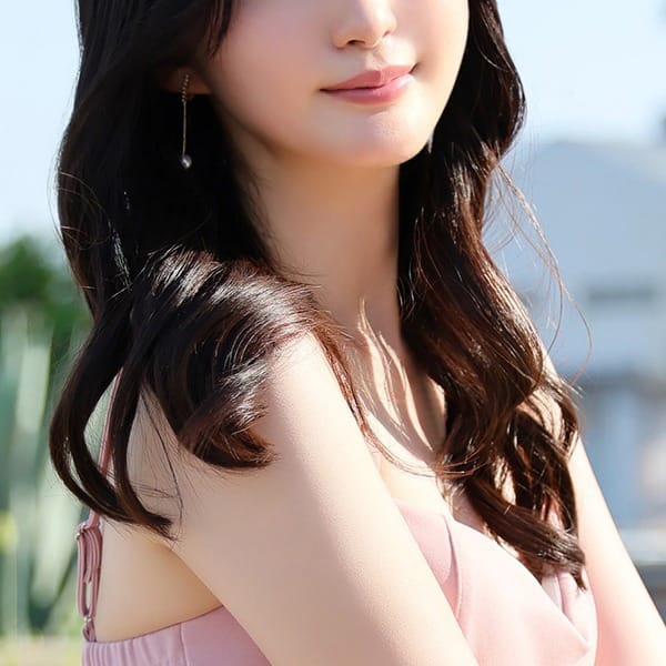 麻倉 凪咲