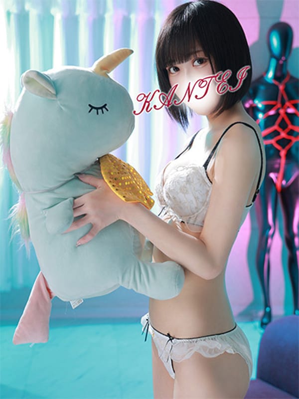 あの　【妹系黒髪美少女】