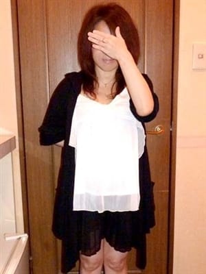 まな|発情おかあちゃんでおすすめの女の子