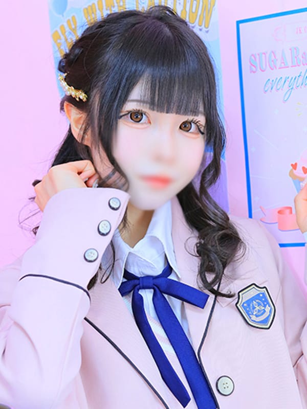 みるも☆スレンダー！【 透き通る色白キレイ系美少女】