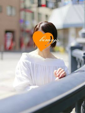 ☆沢口(小柄×美乳奥様♪)|奥様は美魔女 倉敷店で評判の女の子